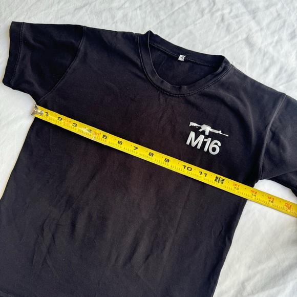 Boys black tee shirt . - Picture 7 of 7